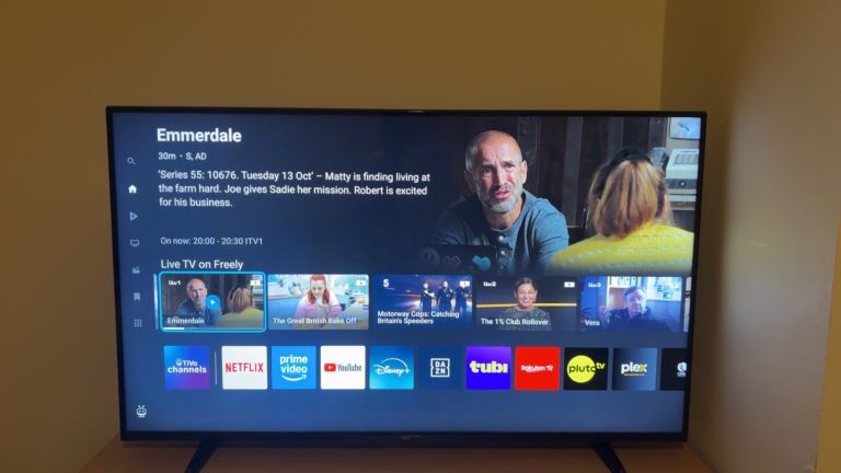 Tv smart bush 50 inch free view