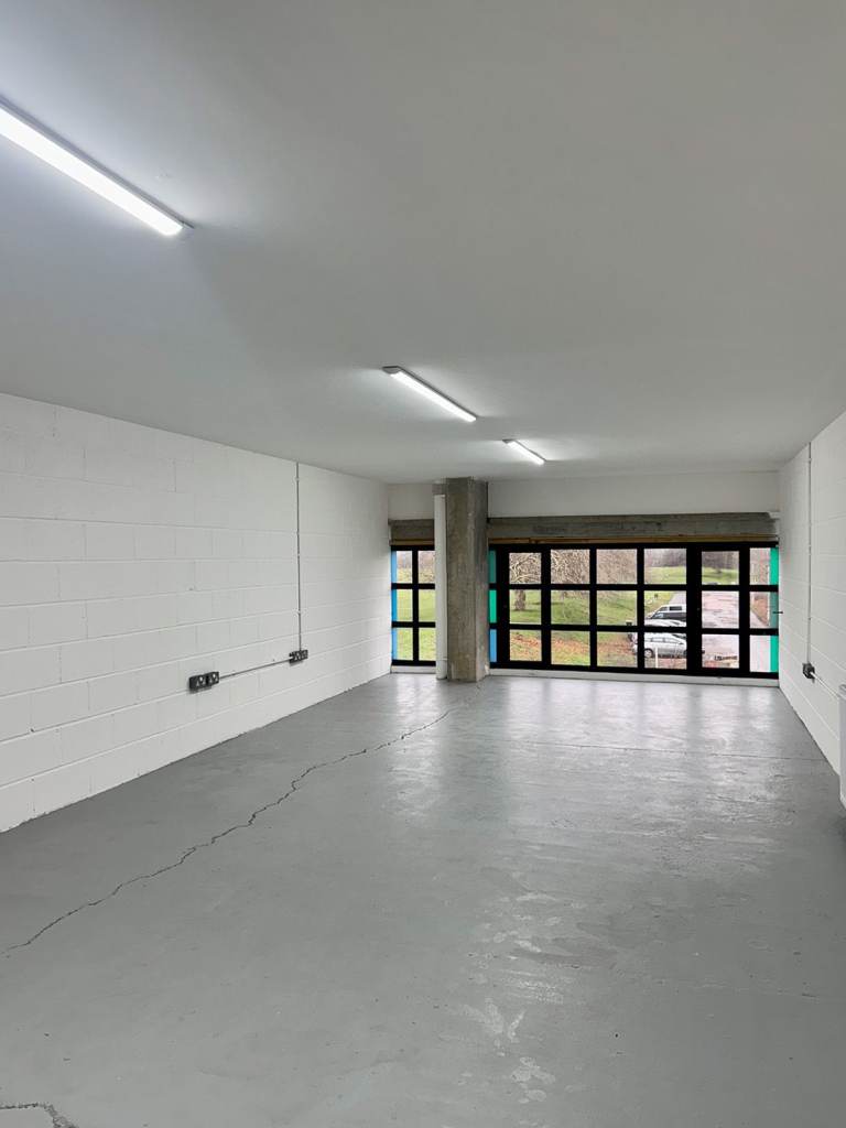 Creative studio space for rent in Leyton - 43m² - available immediately