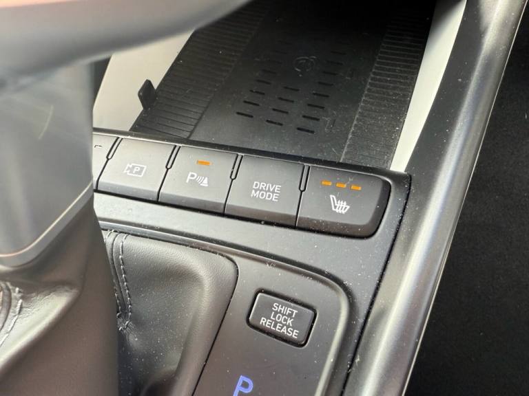 2024 Hyundai BAYON 1.0 T-GDi Ultimate SUV 5dr Petrol DCT Euro 6 (s/s) (100 ps) HATCHBACK Petrol A...