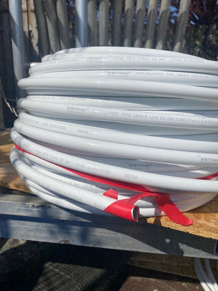 UFH pipe 16mm and insulation clips