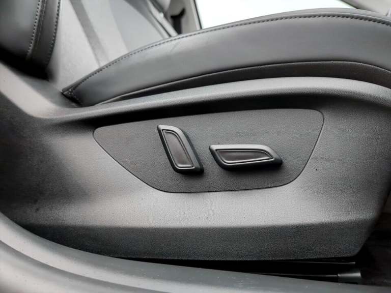 2025 MG MGS5 170kW Trophy EV Long Range 64kWh 5dr Auto HATCHBACK ELECTRIC Automatic