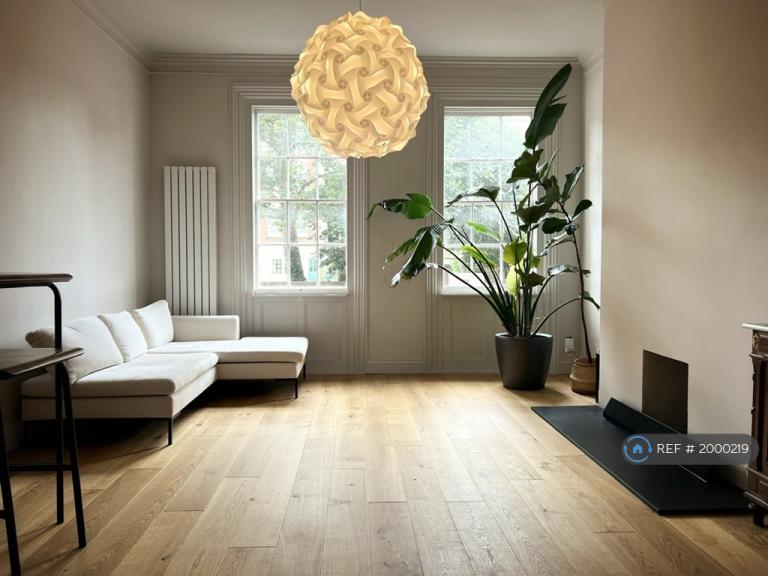 2 bedroom flat in Kingsdown Parade, Bristol, BS6 (2 bed) (#2000219)