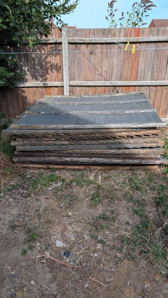 FREE 11 Garden Fencing Panels some need repairing 