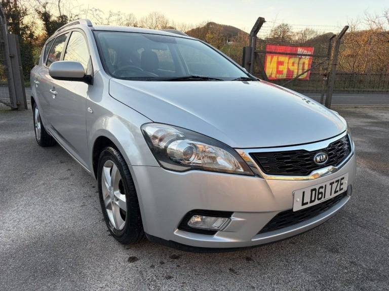 2011 61 KIA CEED 1.6 CRDI 2 SPORTS WAGON 5DR DIESEL ESTATE** 16