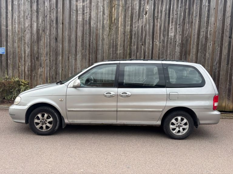 KIA SEDONA 2.9 CRDI LS AUTOMATIC M.P.V  2004 - 19-MARCH 2026 DRIVES LOVELY