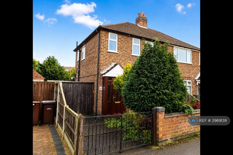 4 bedroom house in Radford Bridge Road, Nottingham, NG8 (4 bed) (#2969139)