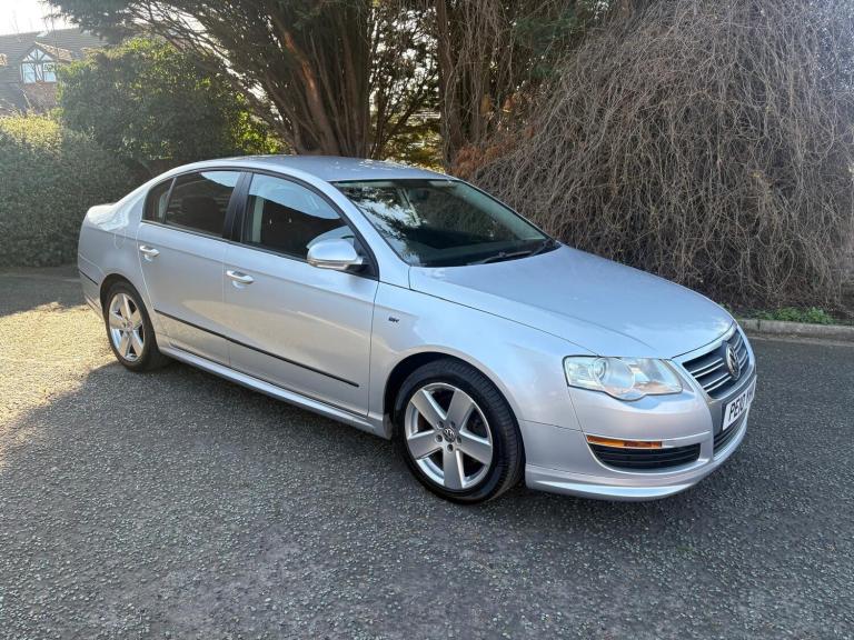 2010 Volkswagen Passat 2.0 R-Line TDI CR DPF 4dr DSG SALOON Diesel Automatic