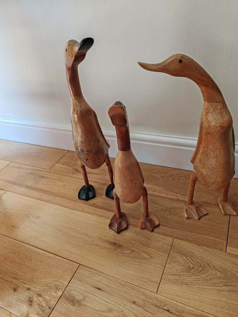 Wooden Duck Ornaments – Very Good Condition