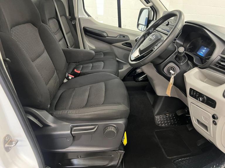 2022 Maxus Deliver 9 2.0 D20 Chassis Cab 2dr Diesel Manual RWD L2 Euro 6 (s/s) (150 ps) Tipper Di...