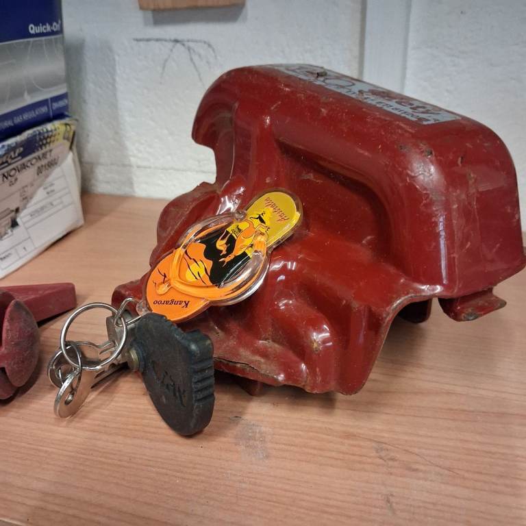 Trailer Hitch Lock with Keys – Used Condition