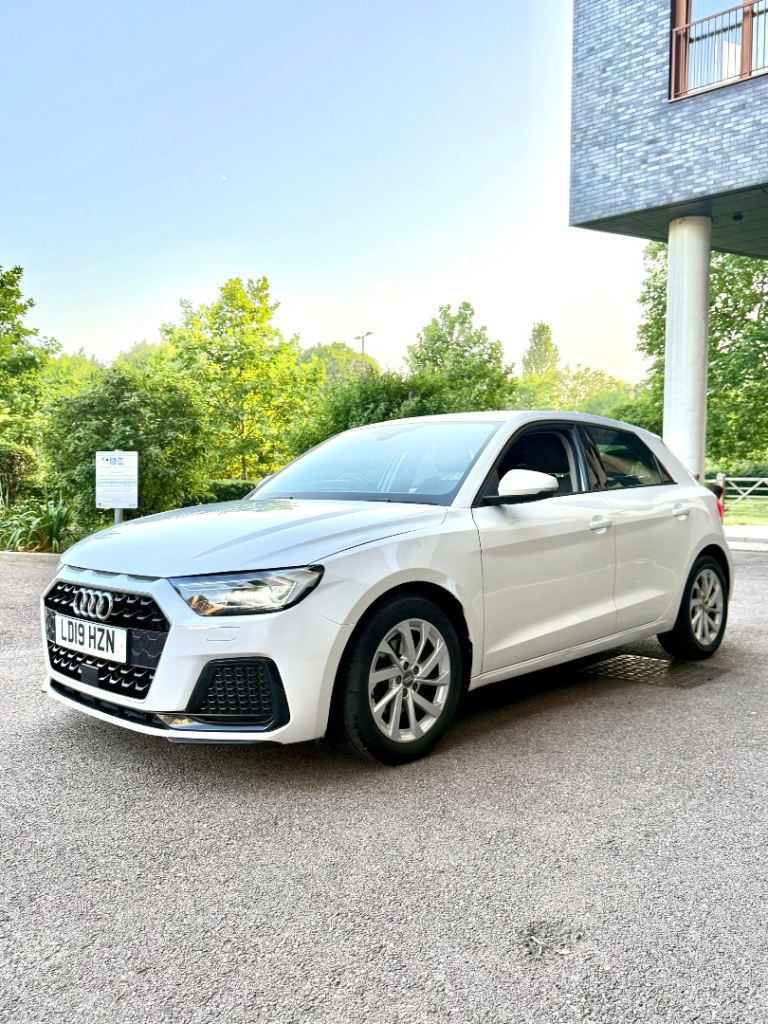 Audi, A1, Hatchback, 2019, Semi-Auto, 999 (cc), 5 doors