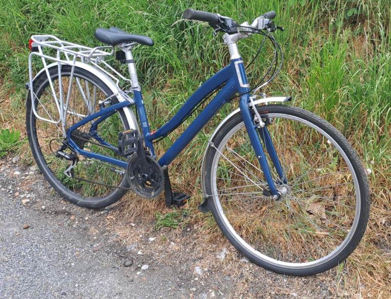 Specialized Vienna 02 hybrid aluminium frame townbike 