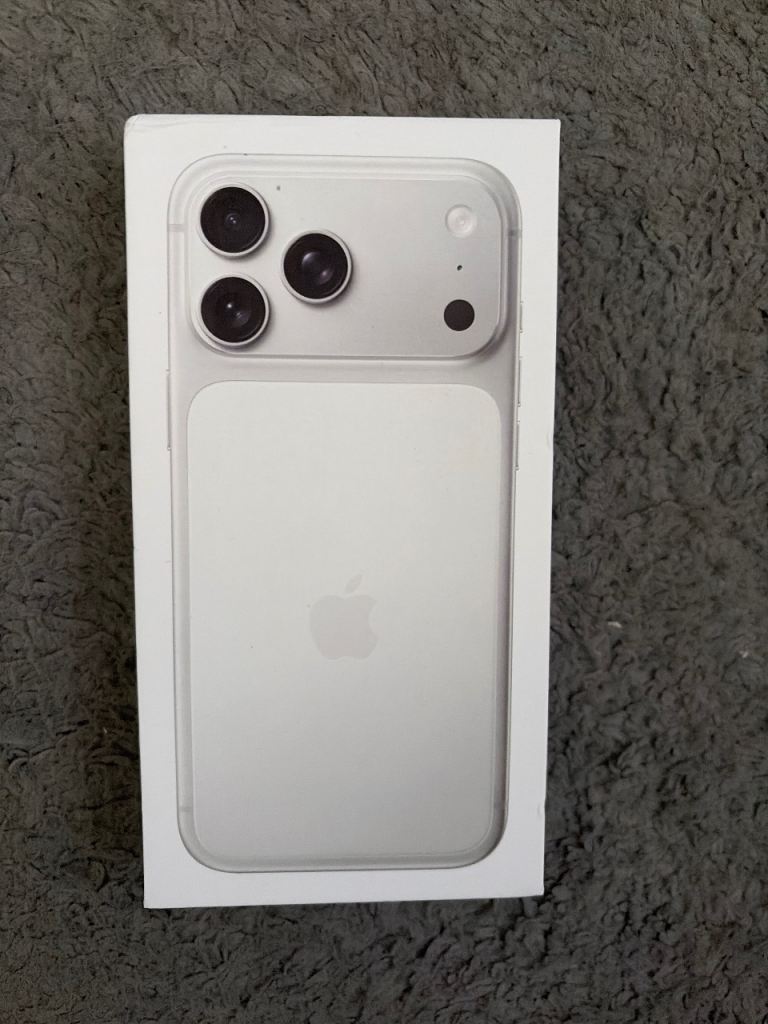 iPhone 17 pro max 