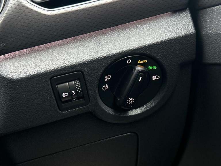 2021 Volkswagen T-Cross 1.0 TSI Active SUV 5dr Petrol DSG Euro 6 (s/s) (110 ps) SUV PETROL Automatic