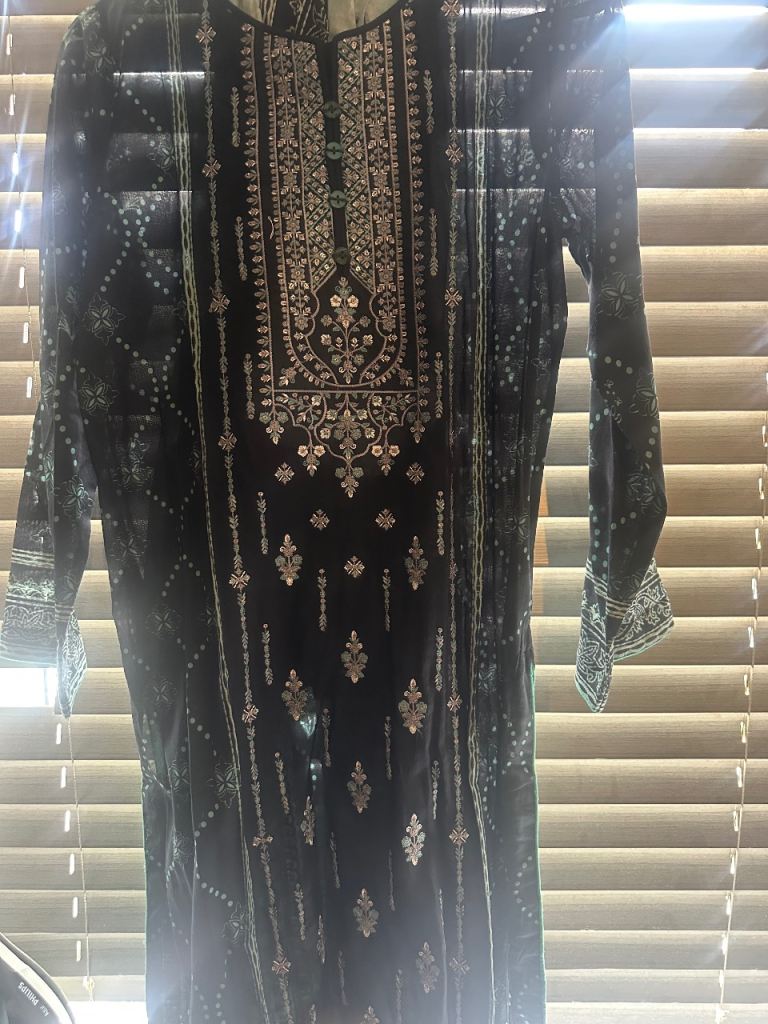 Black Embroidered Dress/Tunic – Good Condition