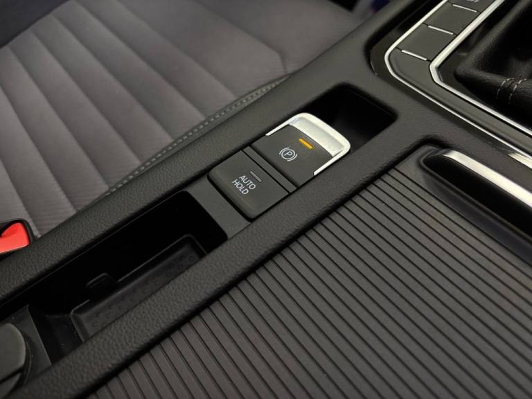 2018 Volkswagen Passat 2.0 TDI R-Line 5dr DSG [Panoramic Roof] [7 Speed] ESTATE DIESEL Automatic