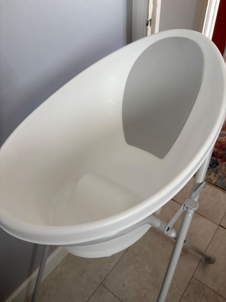 Baby bath with stand
