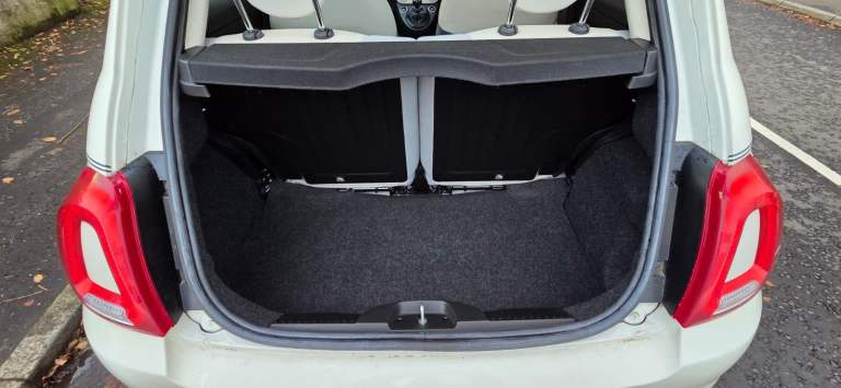 ***FIAT 500 COLLEZIONE 2018 LOW MILEAGE ***