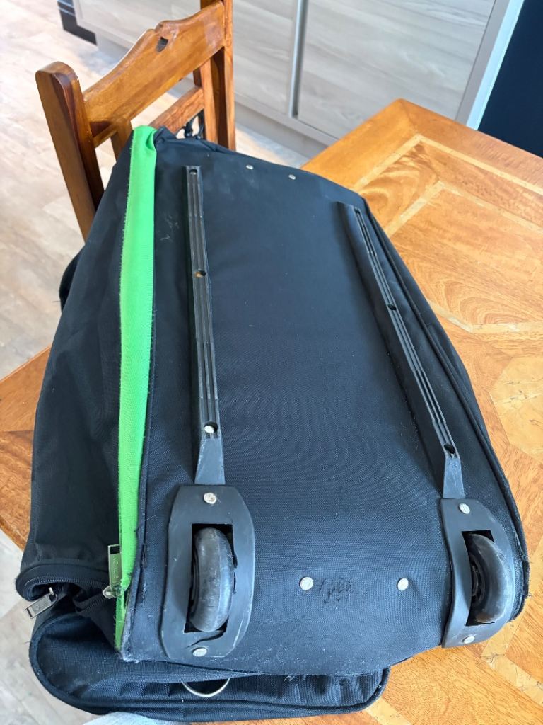 Travel Bag | in Rosewell, Midlothian | Gumtree