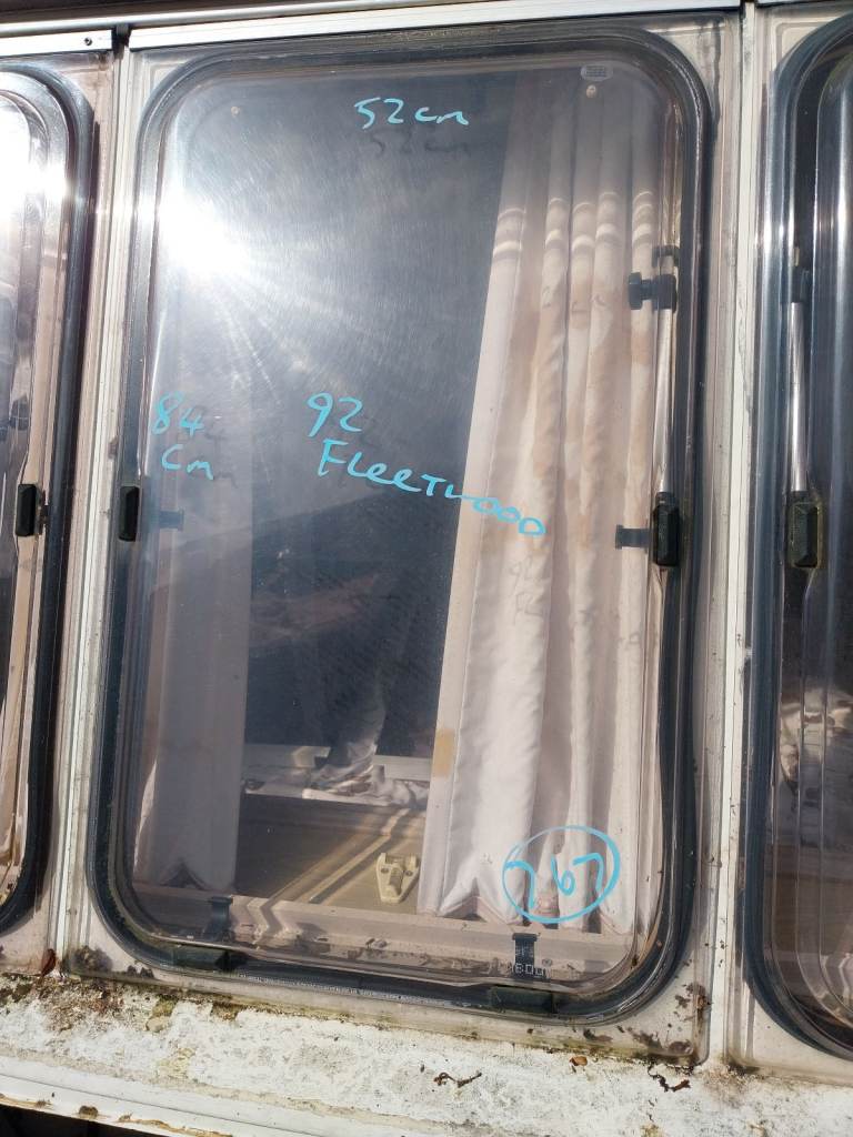 1992 Fleetwood caravan front centre window 