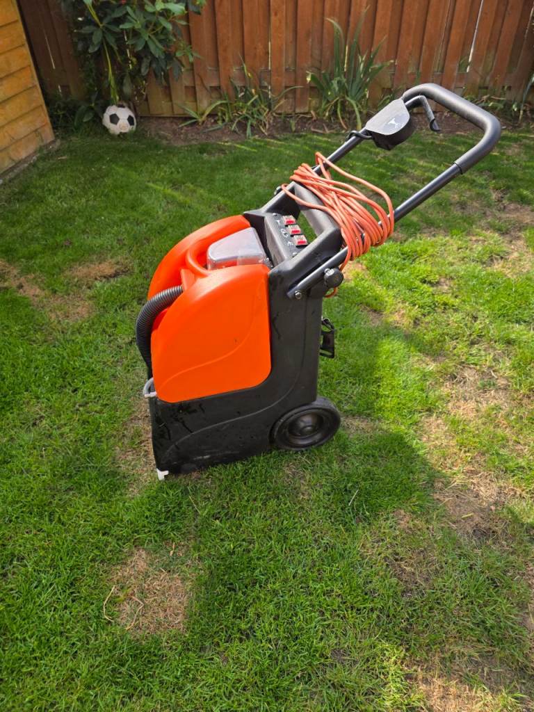 Hydromist carpet cleaner