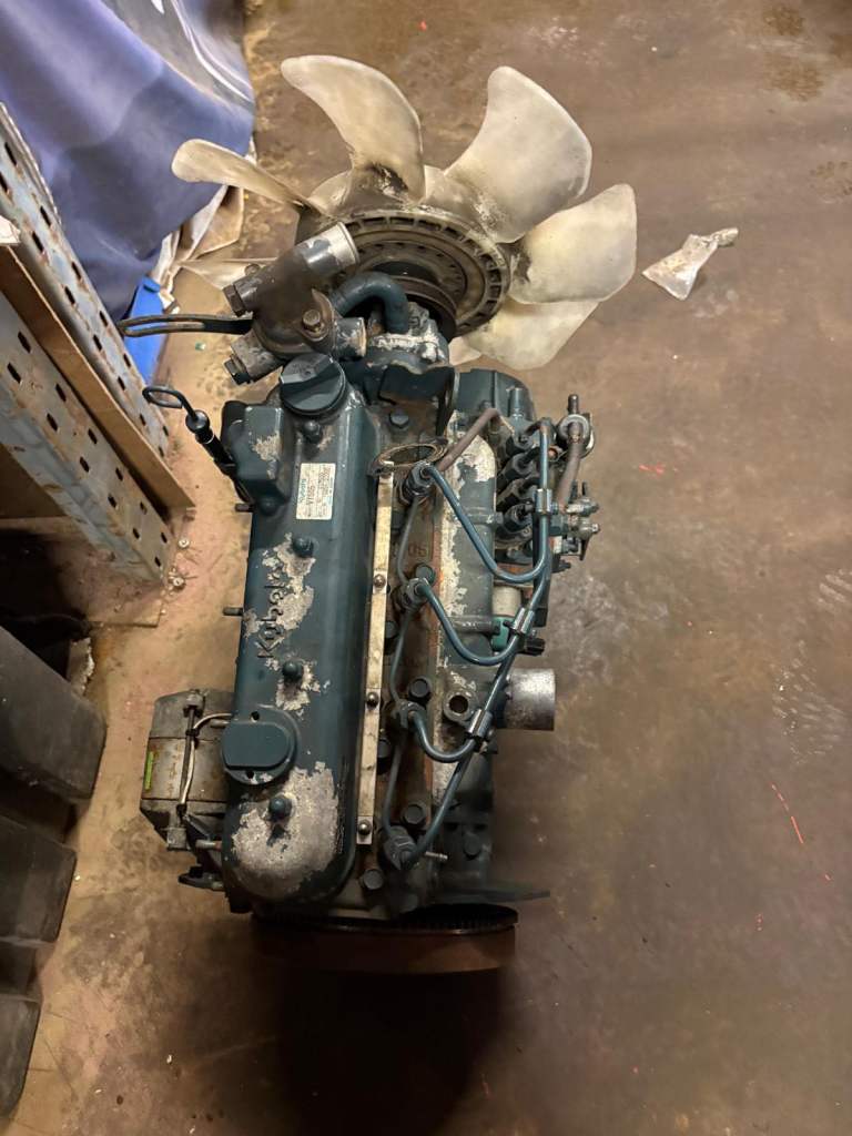 Kubota V1505 engine 
