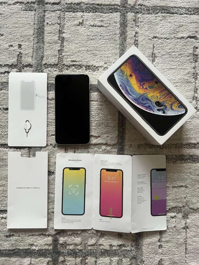 Apple iPhone XS Silver - Good Condition