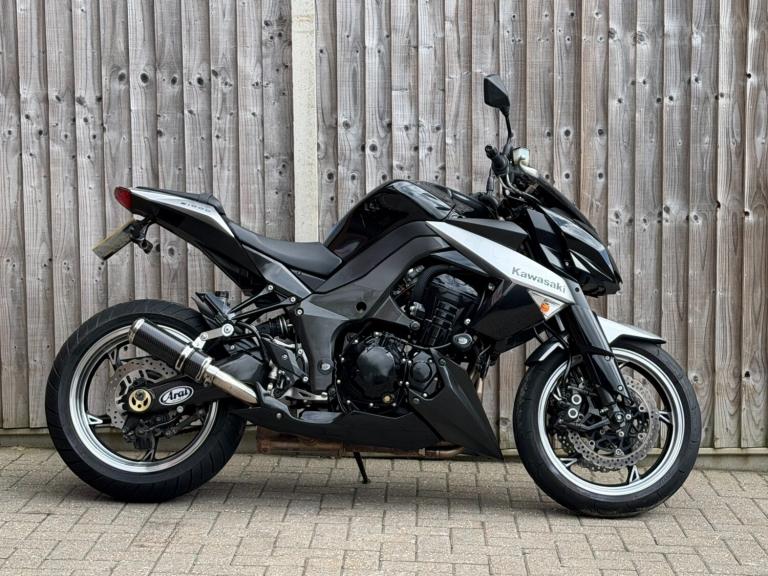 KAWASAKI Z 1000 ZR1000 DAF 2012 (12) + 11,000 MILES