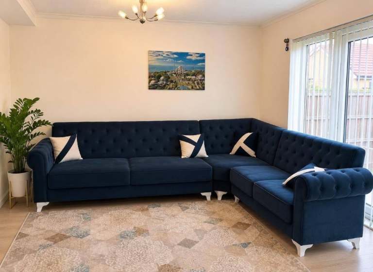 Navy Blue Corner Sofa with Chesterfield Arms – As Good As New