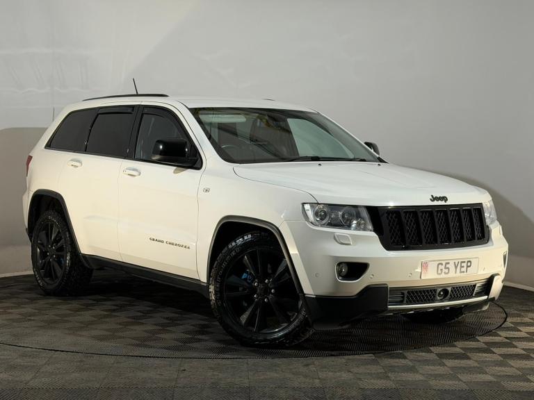 WHITE 2013 JEEP GRAND CHEROKEE S LIMITED CRD 3.0 DIESEL V6 AUTOMATIC 4WD 4X4 SUV
