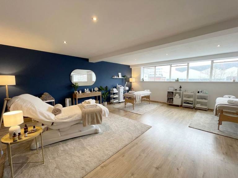 Therapist Room | Beauty Room | Creative Space | Artist Studio Office in Hackney Wick E9