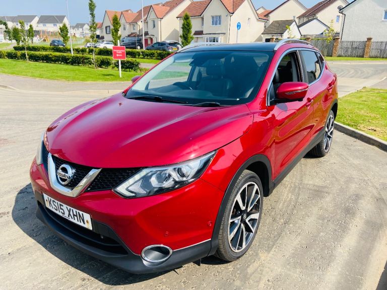 2015 15 Nissan qashqai 1.6 nt tech dci, pan roof , £35 tax only £2295