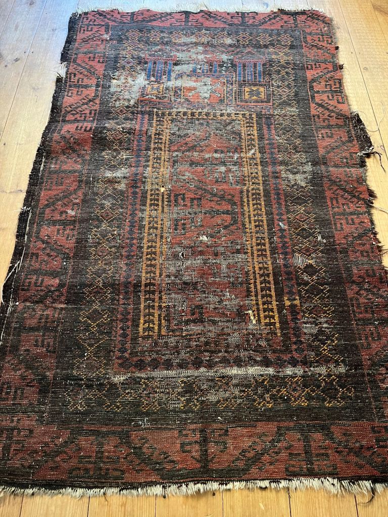 PERSIAN HANDWOVEN TRIBAL PRAYER RUG 
