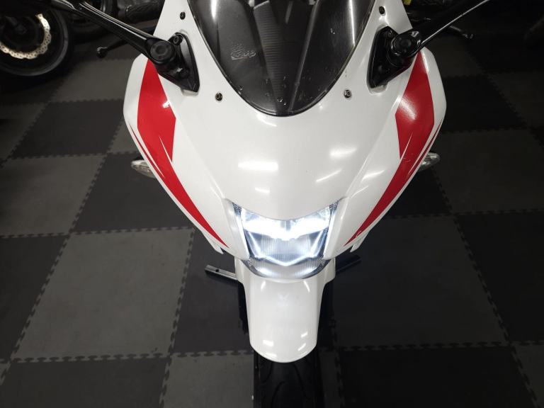 Suzuki GSX-R 125 2020 White ABS 