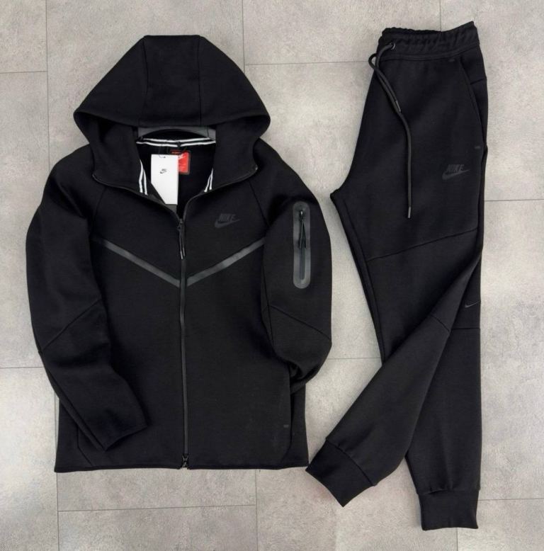 Brand new Nike Tech Fleece tracksuit in black, with tags