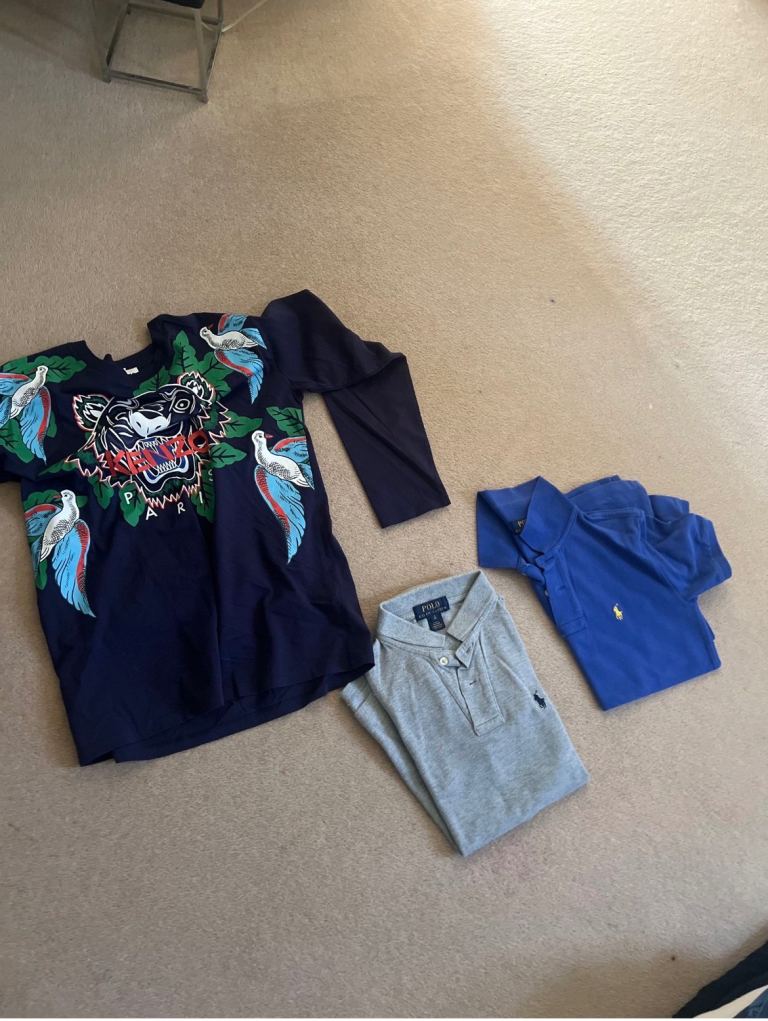 Bundle of designer kids t-shirts 