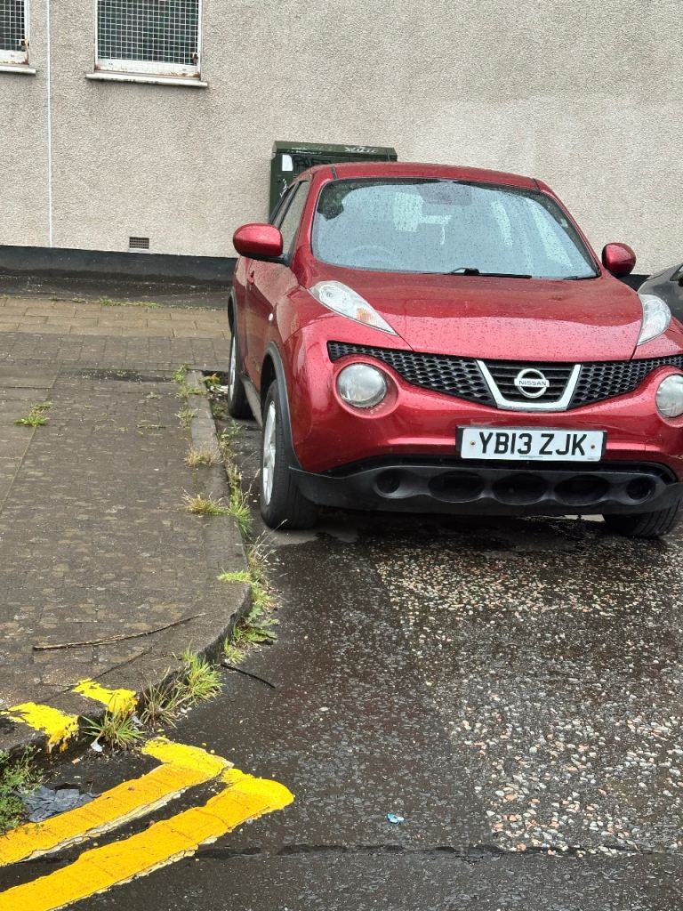 Nissan, JUKE, Hatchback, 2013, Manual, 1598 (cc), 5 doors