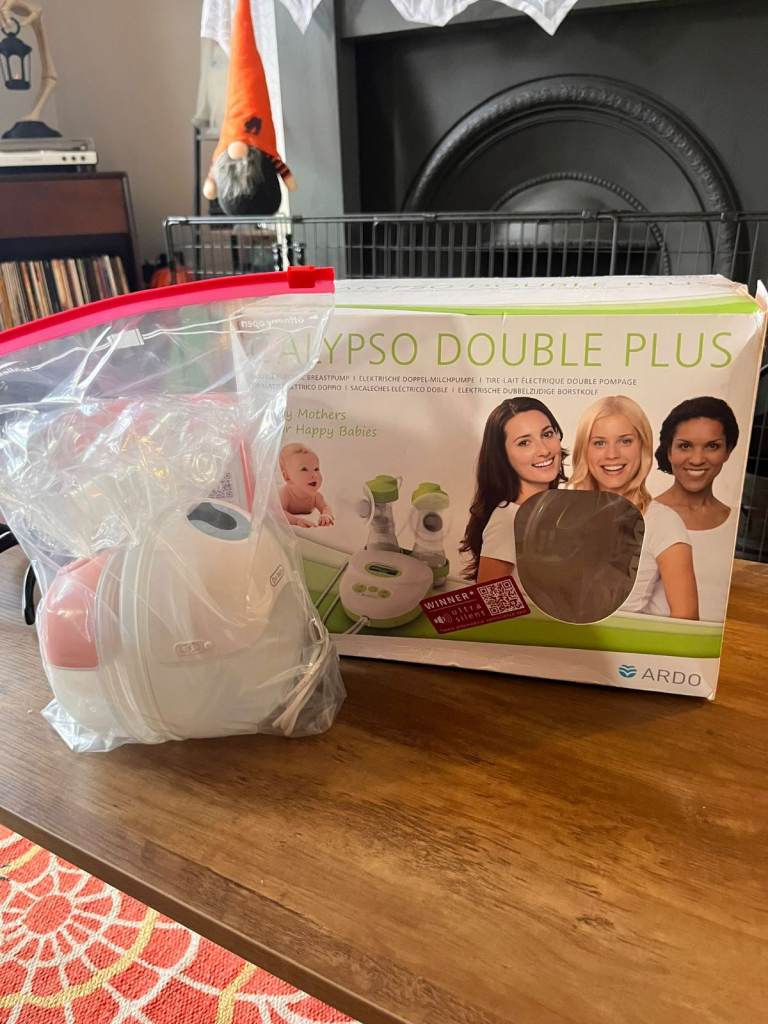 Plug in and wireless breast pumps