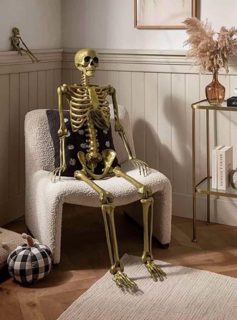 Stacey Solomon Gold 5ft Skeleton/ pose n stay . New with tags 
