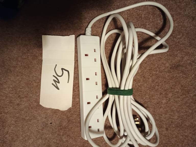5m 4-gang plug extension 