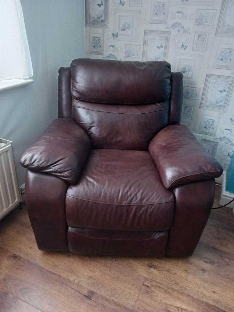 Brown Leather Recliner & Brown 3 seater Leather Sofa (with reclining end seats)