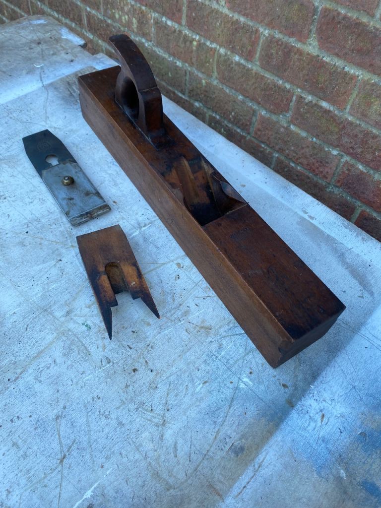 Wooden hand plane