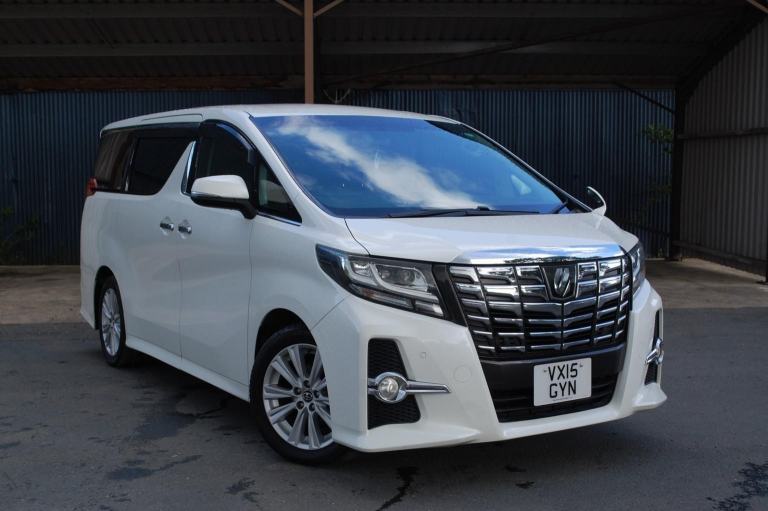 TOYOTA ALPHARD 30 SERIES White Auto Petrol 2015
