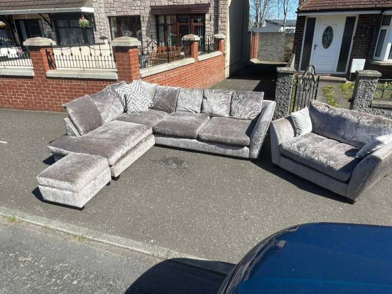 Crushed velvet corner group sofa £350