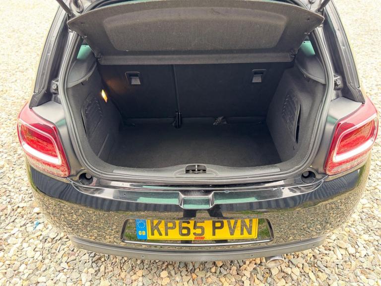 2015 DS Automobiles DS 3 1.6 BlueHDi DStyle Nav Euro 6 (s/s) 3dr HATCHBACK Diesel Manual