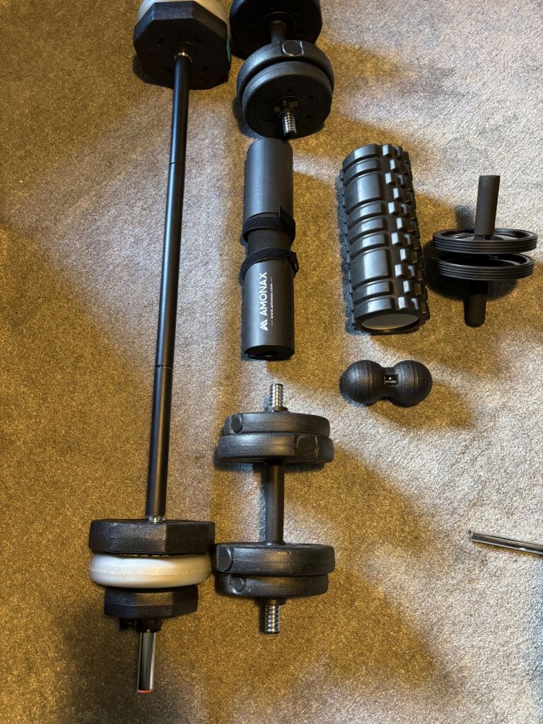 2 X Dumbells 1 X Olympic Weight Bar Amonax Hip Barbell Thrust Pad Plus more