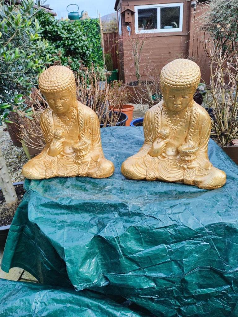 Concrete buddas 