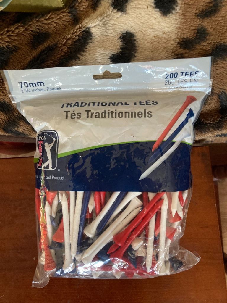 REDUCED TO £5 - 400 PGA STANDARD GOLF TEES