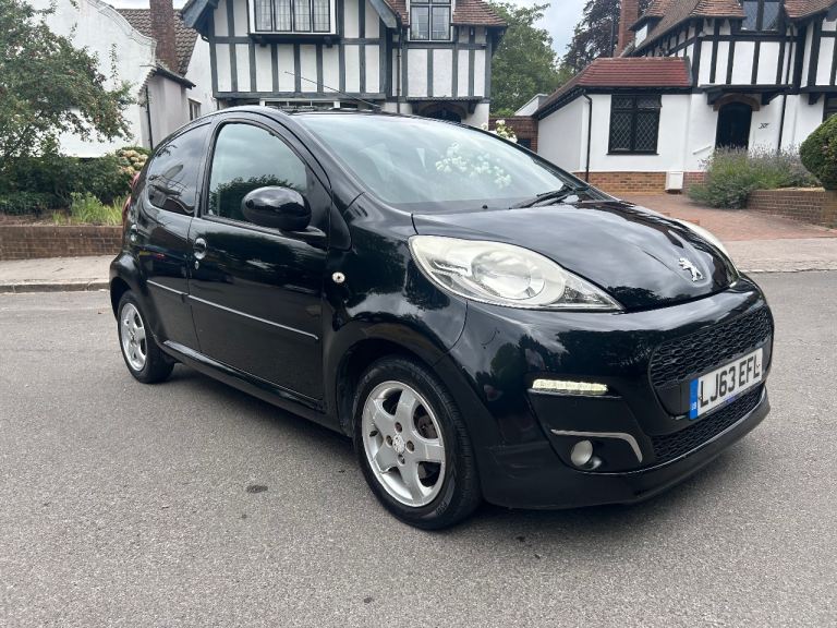AUTOMATIC Peugeot 107,  998 (cc), 5 doors £2595