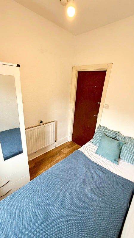 🏡 DOUBLE ROOM AVAILABLE IN WALTHAMSTOW — BILLS INCLUDED 🏡